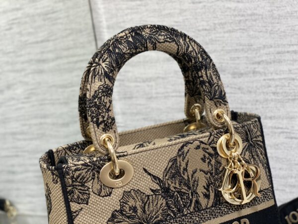 Dior Medium Lady D-Lite bag