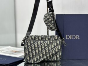 SADDLE TRIPLE POUCH