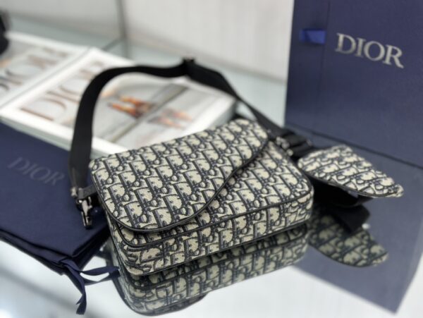 SADDLE TRIPLE POUCH