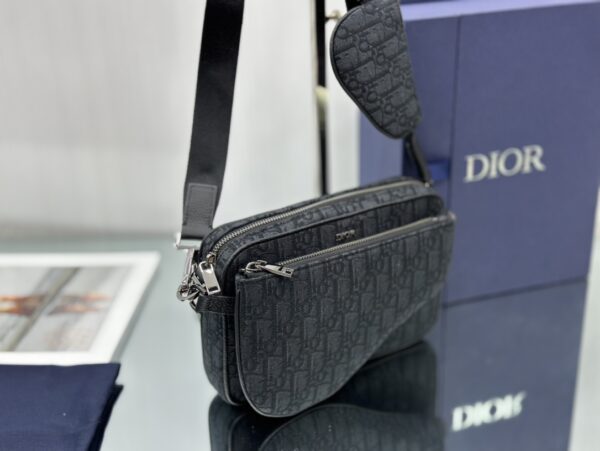 SADDLE TRIPLE POUCH