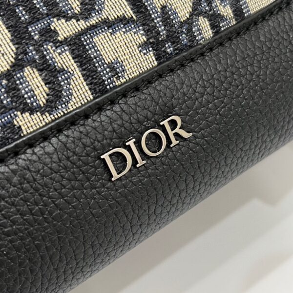 DIOR EXPLORER MESSENGER BAG