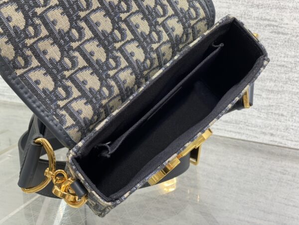 Dior 30 Montaigne
