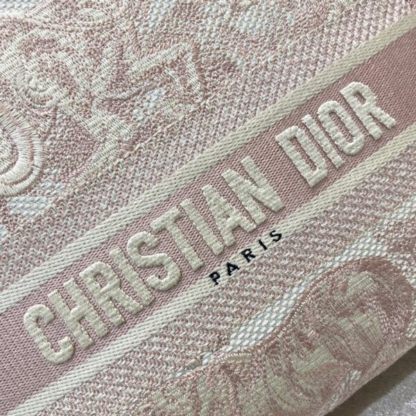 Dior Medium Lady D-Lite bag