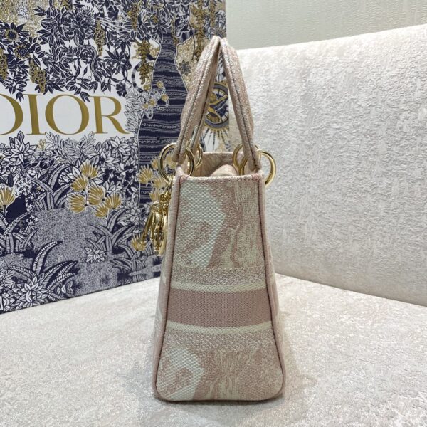 Dior Medium Lady D-Lite bag