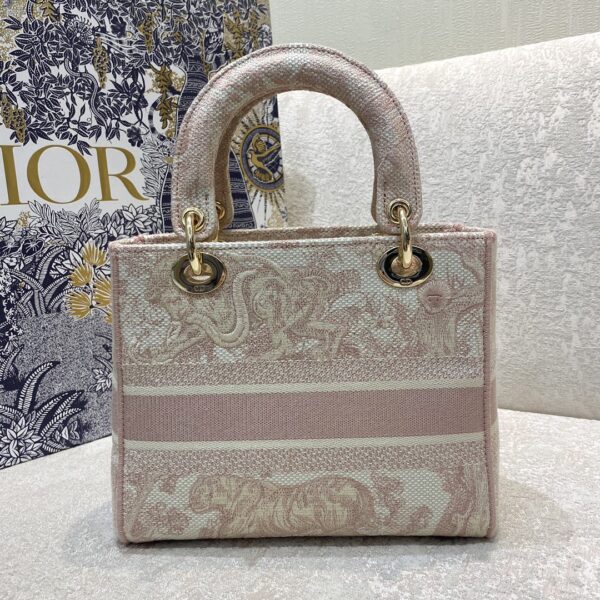 Dior Medium Lady D-Lite bag