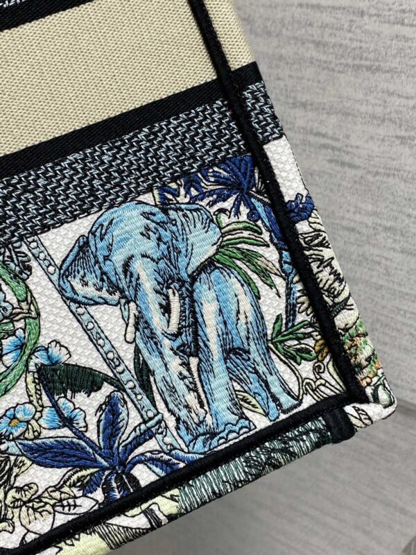 MEDIUM DIOR BOOK TOTE