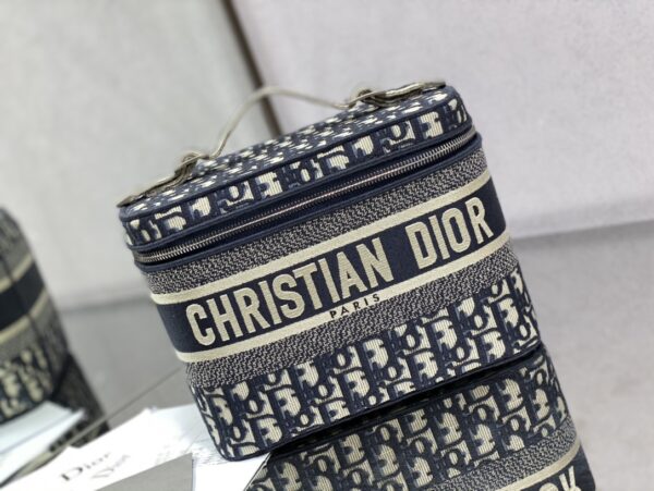 DIOR TRAVEL VANITY