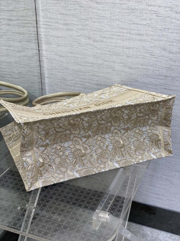 LARGE DIOR BOOK TOTE
