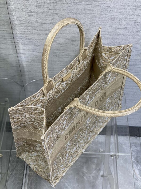 LARGE DIOR BOOK TOTE