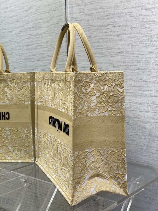 LARGE DIOR BOOK TOTE