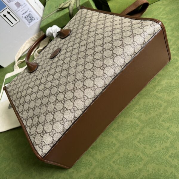 Gucci Medium tote bag with Interlocking G