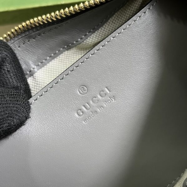 Gucci GG MATELASSÉ SMALL SHOULDER BAG