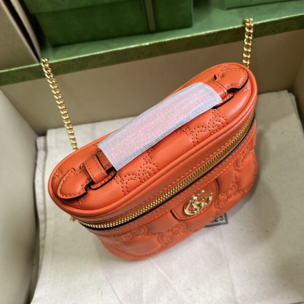 Gucci GG MATELASSÉ TOP HANDLE MINI BAG