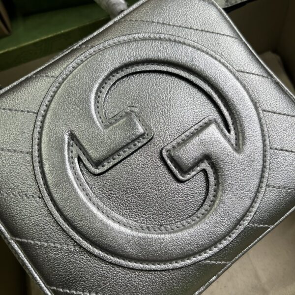 Gucci Blondie top handle bag