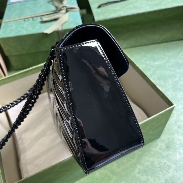 Gucci GG MARMONT SMALL SHOULDER BAG