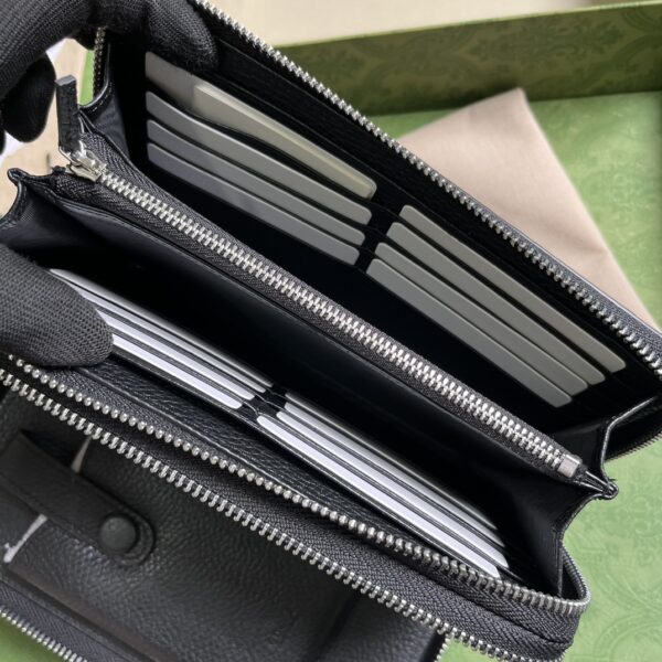 Gucci JUMBO GG TRAVEL DOCUMENT CASE