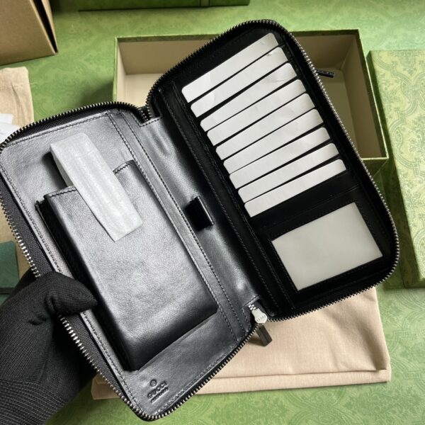 Gucci JUMBO GG TRAVEL DOCUMENT CASE