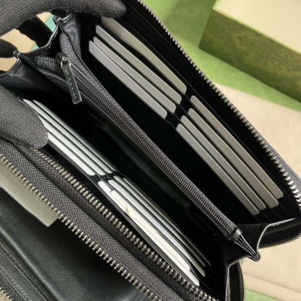 Gucci JUMBO GG TRAVEL DOCUMENT CASE