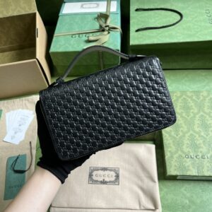 Gucci JUMBO GG TRAVEL DOCUMENT CASE