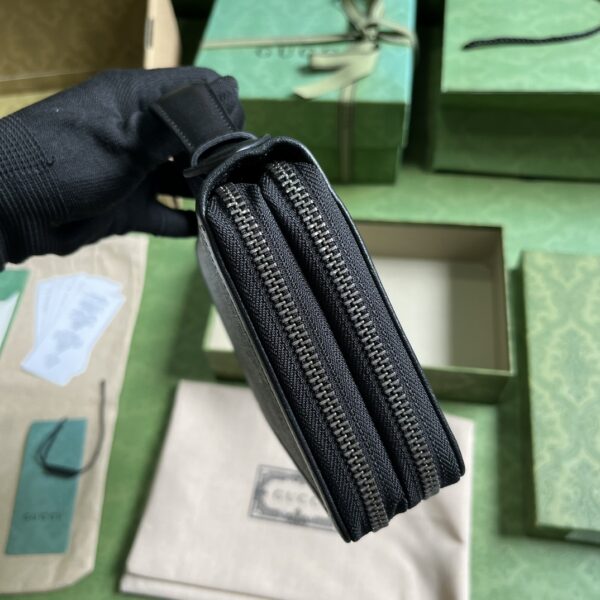 Gucci JUMBO GG TRAVEL DOCUMENT CASE