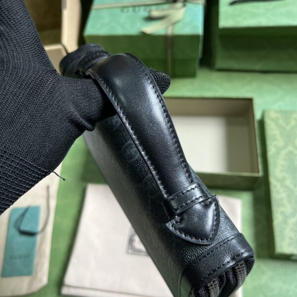 Gucci JUMBO GG TRAVEL DOCUMENT CASE