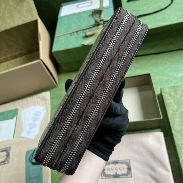 Gucci JUMBO GG TRAVEL DOCUMENT CASE