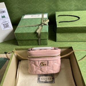 Gucci GG MATELASSÉ TOP HANDLE MINI BAG