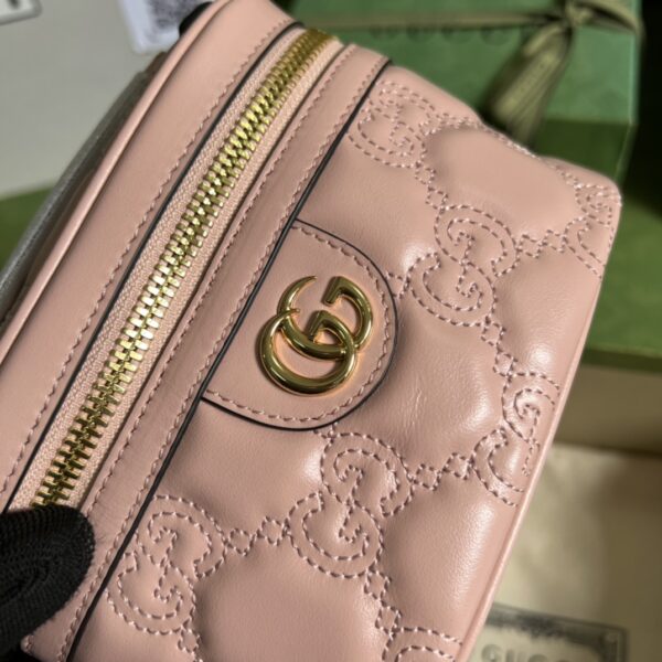 Gucci GG MATELASSÉ TOP HANDLE MINI BAG
