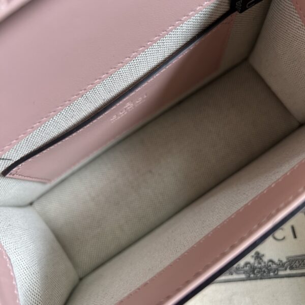 Gucci GG MATELASSÉ SMALL TOP HANDLE BAG
