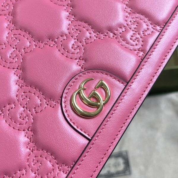Gucci GG MATELASSÉ CHAIN WALLET
