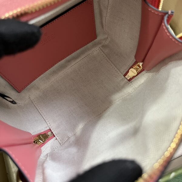 Gucci Blondie top handle bag