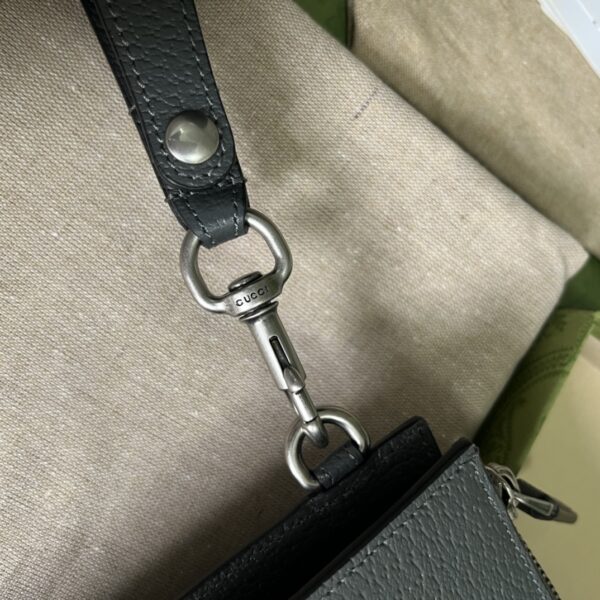 GUCCI GG MARMONT LEATHER POUCH