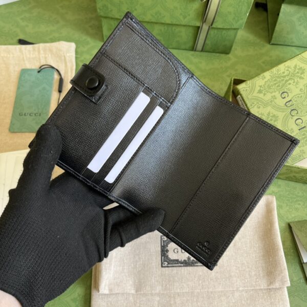 GUCCI GG PASSPORT CASE WITH INTERLOCKING G