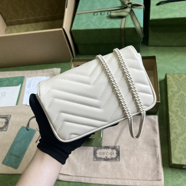 Gucci GG Marmont super mini bag