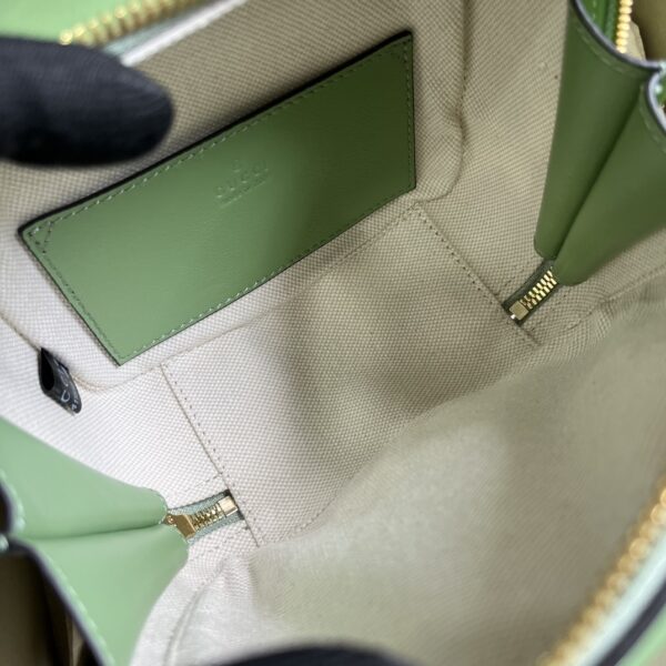 Gucci Blondie top handle bag