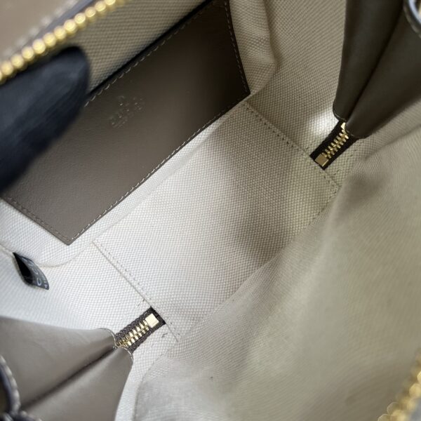 Gucci Blondie top handle bag