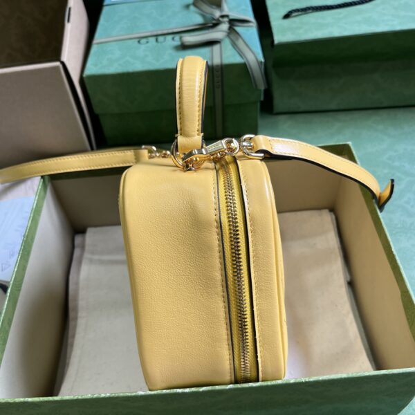 Gucci Blondie top handle bag