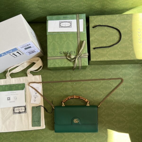 GUCCI DIANA SMALL BAG