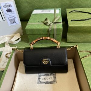 GUCCI DIANA MINI BAG