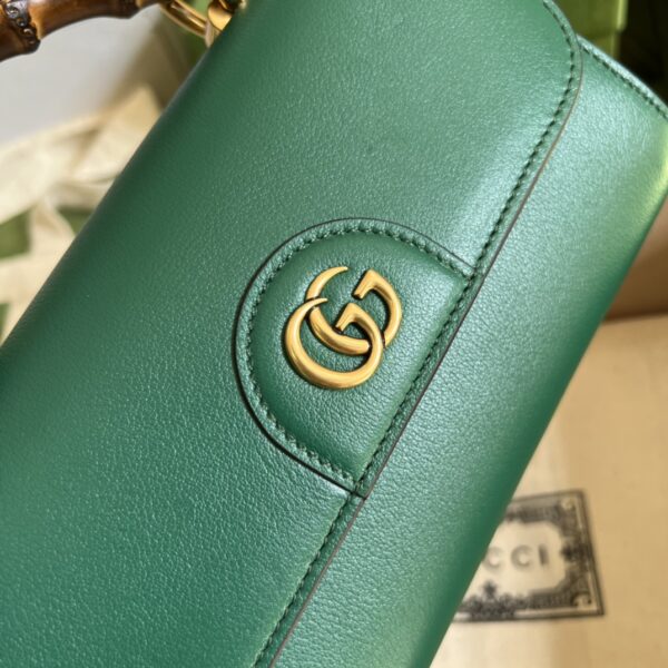 GUCCI DIANA MINI BAG