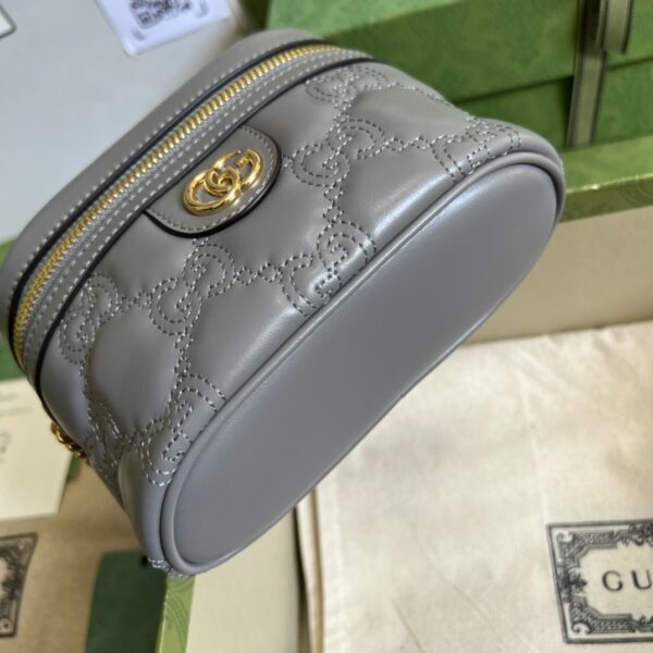 Gucci GG MATELASSÉ TOP HANDLE MINI BAG