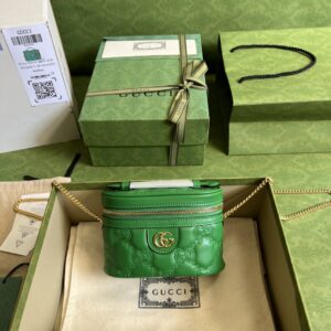 Gucci GG MATELASSÉ TOP HANDLE MINI BAG