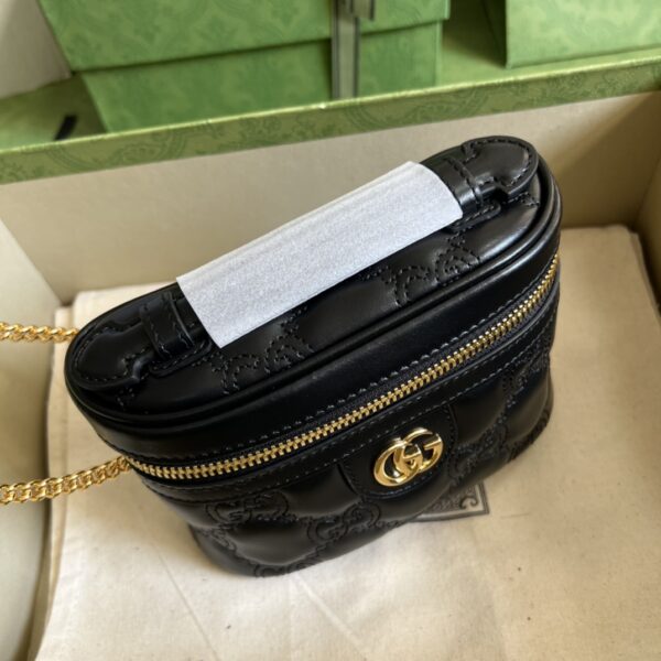 Gucci GG MATELASSÉ TOP HANDLE MINI BAG
