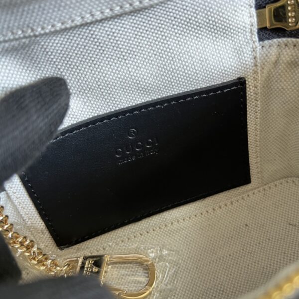 Gucci GG MATELASSÉ TOP HANDLE MINI BAG