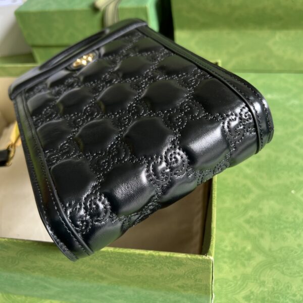 Gucci GG MATELASSÉ TOP HANDLE MINI BAG
