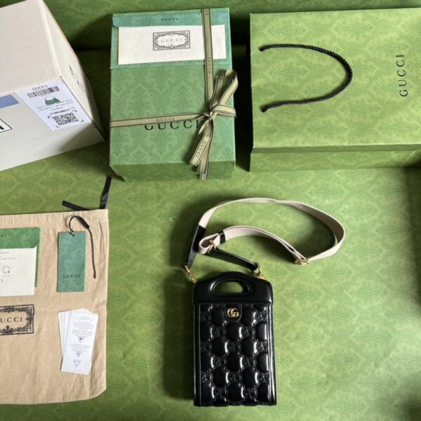 Gucci GG MATELASSÉ TOP HANDLE MINI BAG
