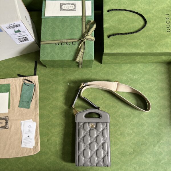 Gucci GG MATELASSÉ TOP HANDLE MINI BAG