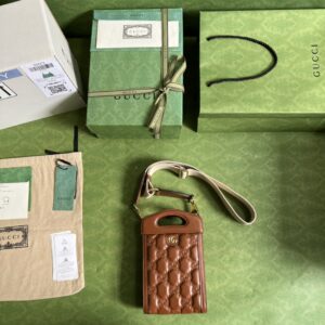 Gucci GG MATELASSÉ TOP HANDLE MINI BAG