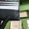 WALLET WITH CUT-OUT INTERLOCKING G