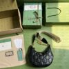 Gucci GG MATELASSÉ SMALL SHOULDER BAG